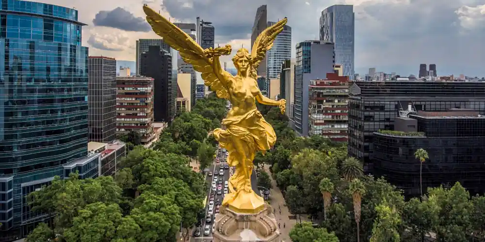 The Angel of Independence monument on Paseo de la Reforma in Mexico City