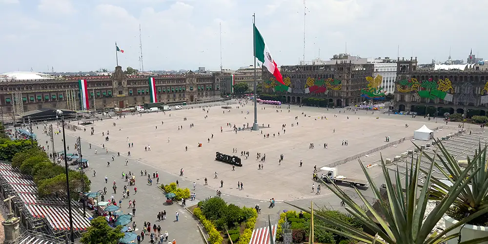 Mexico city, Central Zocalo Plaza and its giant flag